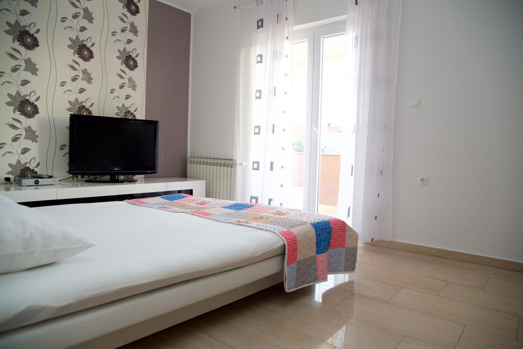 Antonija Apartments With Pool Biograd Na Moru Exterior photo